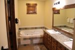 Lodges 1120- Master Bathroom Jacuzzi Tub and Double Vanity